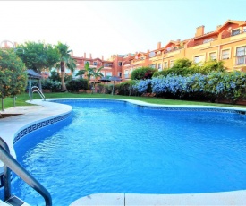 Apartamento Torremolinos - A 600m de la playa de La Carihuela - PISCINA - PARKING GRATIS - EXCELENTE CONEXIÓN WIFI