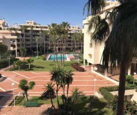 Chill & Pool Apartment Torremolinos