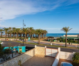 Chalet en frente de la playa