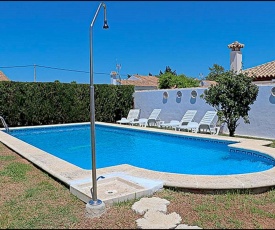 Bungalow Ramos II, con piscina compartida