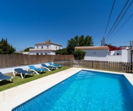 Casa Carlos con Piscina Privada en Conil