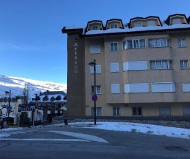 Sierra Nevada ski station - Arttyco. Modern and well located