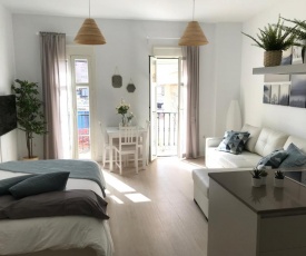 Apartamento de estreno a 3 minutos de calle Larios New apartment 3 minutes from Larios Street