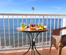 Apartment over torrecilla beach promenade