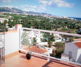 Casa Bonita-overlooking the sea