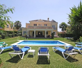 1106 Marbella Large Family Villa