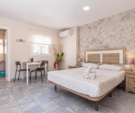 Apartamentos Lola Beach