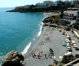 NERJA APARTAMENTO TURISTICO 2B