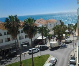 Nerja Gaviota holidays piscina y playa