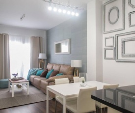 NEW!!! LUXURY CITY CENTER( 6PAX) PRIVATE TERRACE