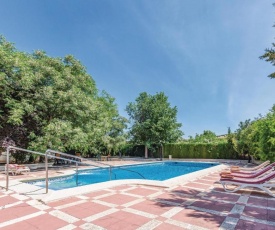 Awesome home in Priego de Crdoba with 4 Bedrooms, Outdoor swimming pool and Swimming pool