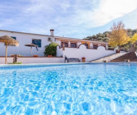 Beautiful home in Priego de Crdoba with 3 Bedrooms, WiFi and Outdoor swimming pool