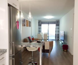 Boutique apartment near the beach, 1 Gbps Wi-Fi