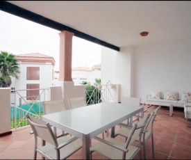 Apartamento familiar con JARDIN y TERRAZA Privada