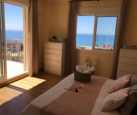 Rooms in Seafront Villa