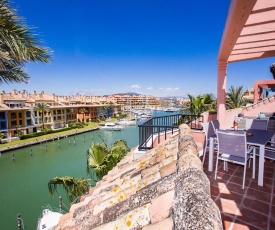 Sotogrande Marina 2 Bed Penthouse W. Large Terrace