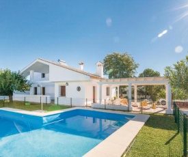 Awesome home in Arcos de la Frontera with 7 Bedrooms, WiFi and Outdoor swimming pool