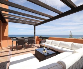 Jardines De Nueva Galera Cozy Penthouse