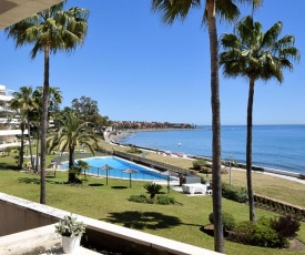 Near the beach, Pool, Tennis Court, 3-Bedrooms, 2-Bathrooms, AC