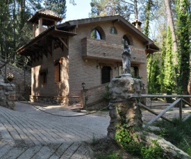 Casa Rural Ermita Santa Maria de la Sierra