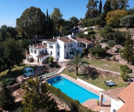 Villa Morera Bed & Breakfast