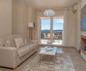 2270-Amazing new 2 bedrooms with furnished terrace