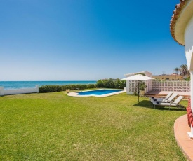 1100 Marbella Beachfront first line