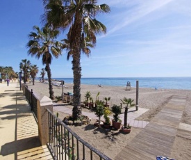 1105 beachfront apartment golden mile marbella