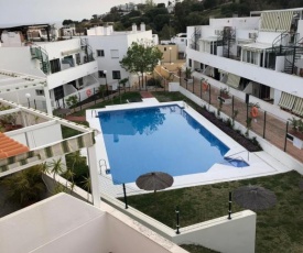 Apartamento con vista a la piscina