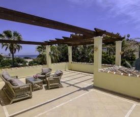 20001 - EXQUISITE VILLA 50M TO BEACH