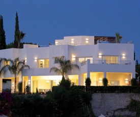 24550-EXQUISITE VILLA NEAR BEACH - HEATED POOL