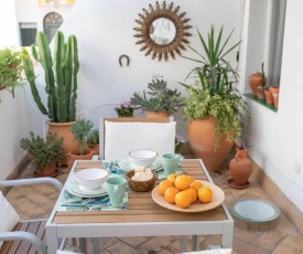 Cosy Apartment with Terrace in the Centre of Seville