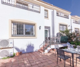 Nice home in Alhaurin El Grande with 3 Bedrooms, WiFi and Outdoor swimming pool