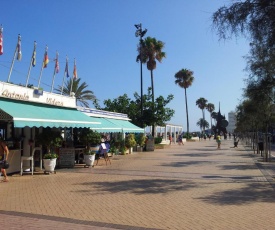 Frontbeach apartment in los Boliches