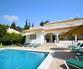 Fuengirola Villa Sleeps 17 Pool Air Con WiFi