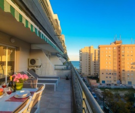 River Playa beachfront apartment, large terrace