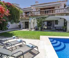 Beautiful Luxury Villa, Marbella with Heated pool as option