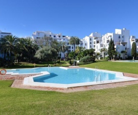 Jardines del Puerto en pleno centro de Puerto Banús