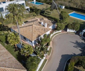 Charming 4bedroom Villa in Los Monteros Beach