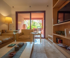 Cozy holiday apartment in 1 line beach complex with swimming pool