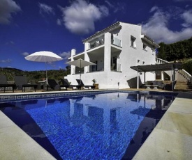 Exquisite villa near beach with Heated pool