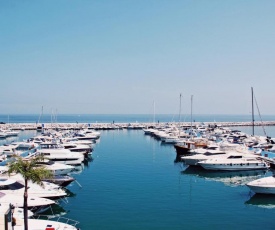 First Line Luxury Penthouse, Puerto Banús, Marbella