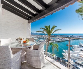 Front Line Penthouse Puerto Banus With Sea Views