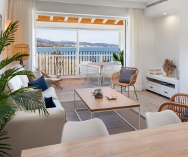 Frontline Beach & Sea Views - 2 Bedrooms - 2 Bathrooms - Puerto Banús Apartment