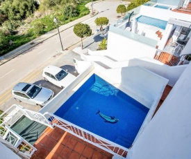 Great Holiday House with Private Pool