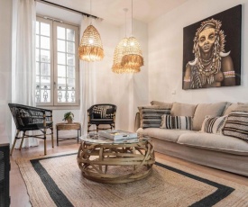 Lovely Boho apartment with parking - Historic Center