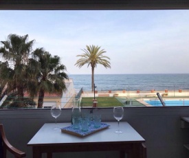 NUEVO APARTAMENTO EN PRIMERA LÍNEA DE PLAYA