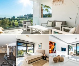 Luxury apartment in Atalaya Golf club, Behanavís, Marbella