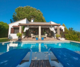 Marbella Villa Sleeps 6 Pool Air Con WiFi