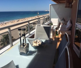 Luxury Oceanfront triplex in Cadiz